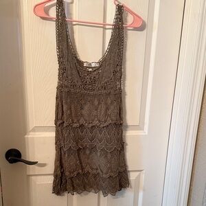 Lace Sleeveless Top in Olive Green